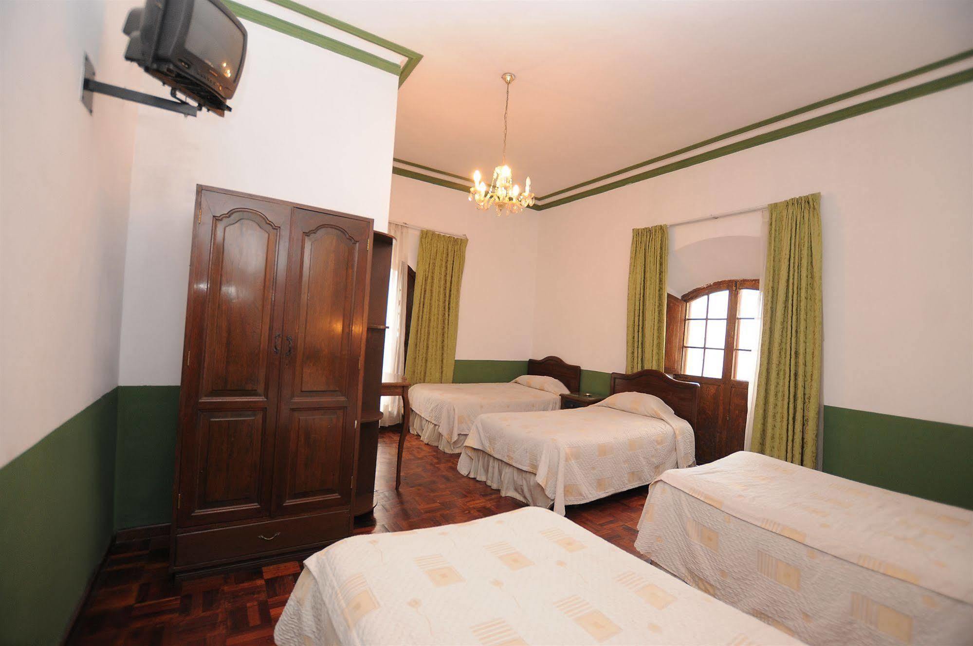 Hostal Recoleta Sur スクレ エクステリア 写真